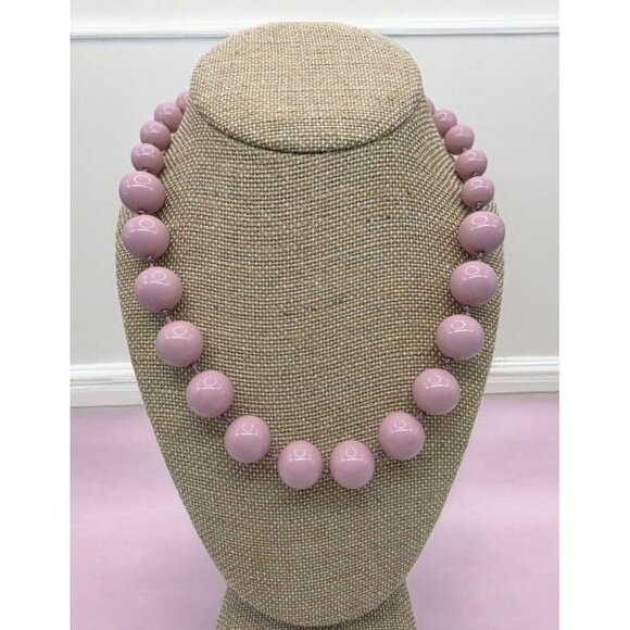 Vtg Les Bernard Inc Necklace Lt Pink Graduated Lucite Beads knotted 18 Inches - Picture 1 of 9
